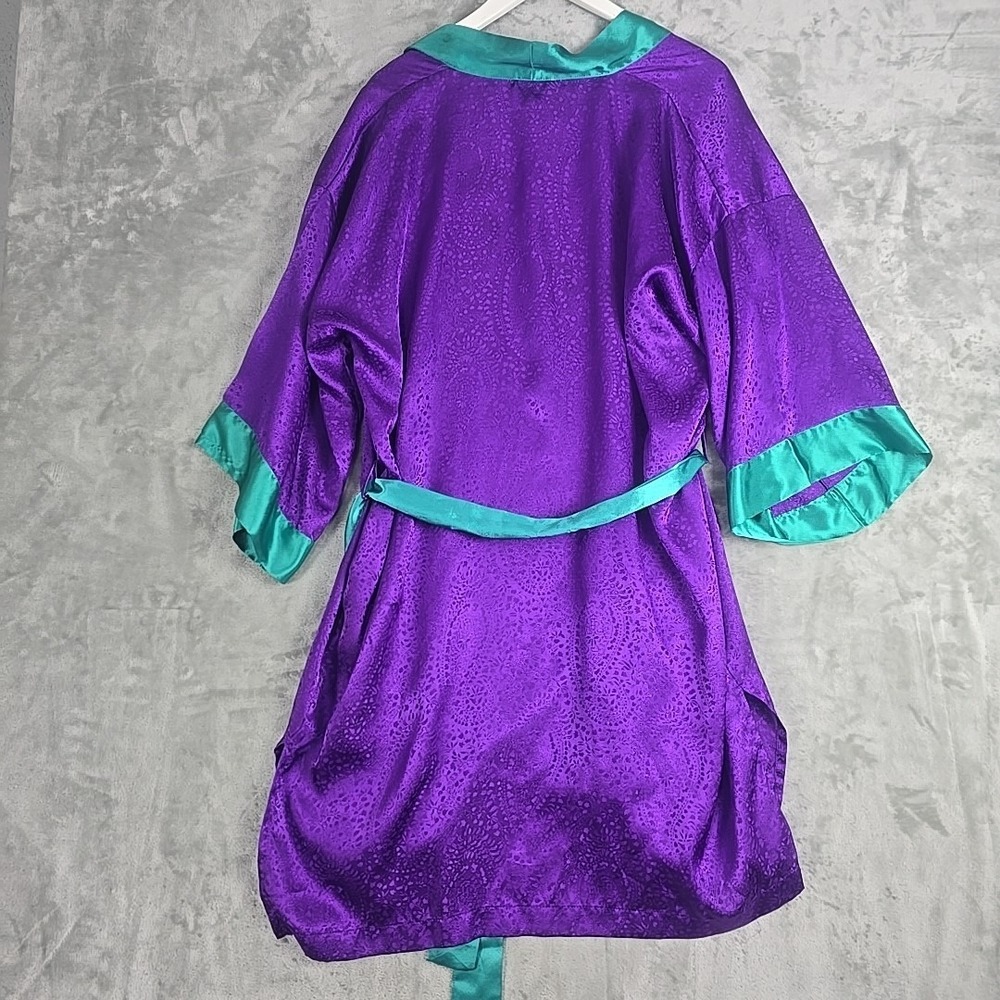 Victoria's Secret VTG Gold Label Satin Robe One Size Purple Green Paisley Retro‎ - Picture 2 of 8